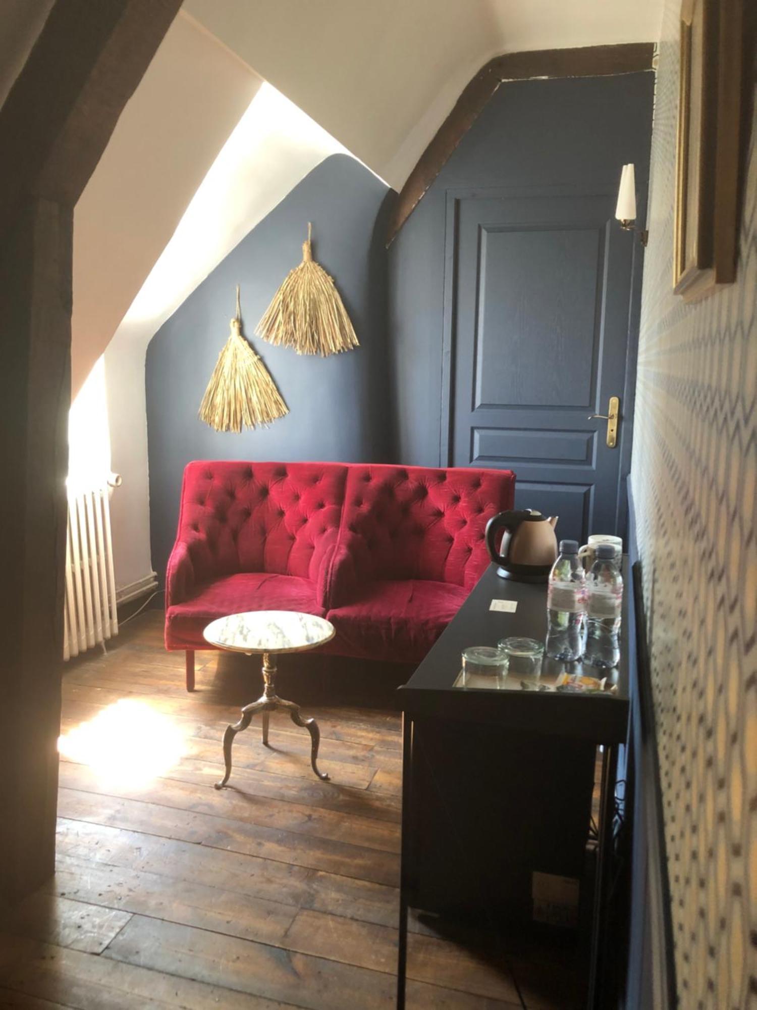 La Maison Aux Murs Anciens Et Ses Chambres 타르브 외부 사진