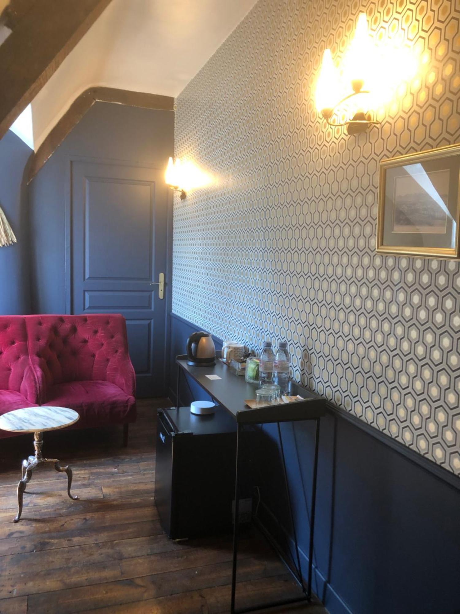 La Maison Aux Murs Anciens Et Ses Chambres 타르브 외부 사진